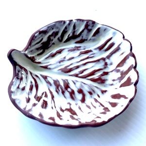 Soap dish leaf floral neutral color classy brown and white ceramic